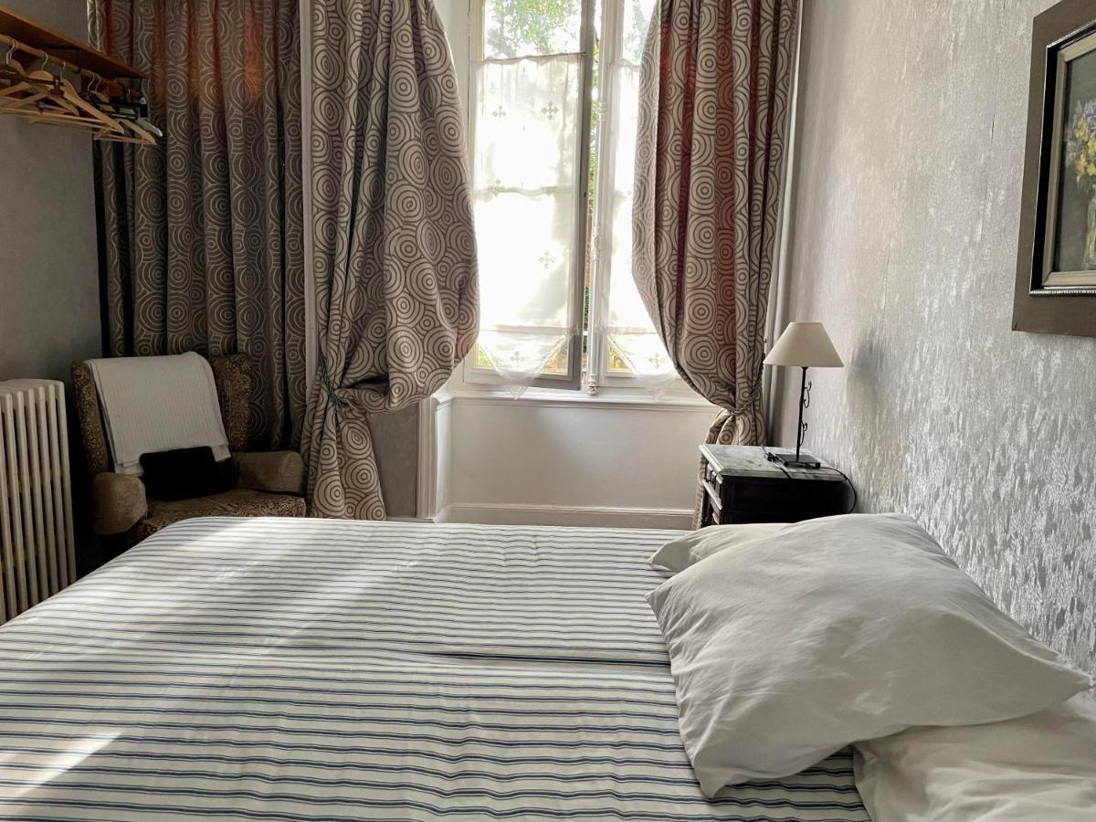 L'Escapade Place Voltaire Vermenton Екстер'єр фото